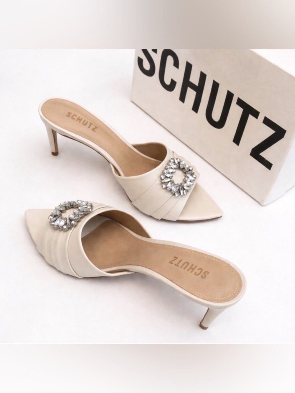 SCHUTZ • “Meisho” in Pearl Color Heel Mules